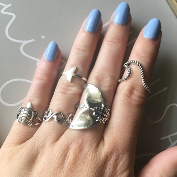 'Deep Sea Dive' 5-piece Whale and Turtle Ring Set - Picture 5 of 7
